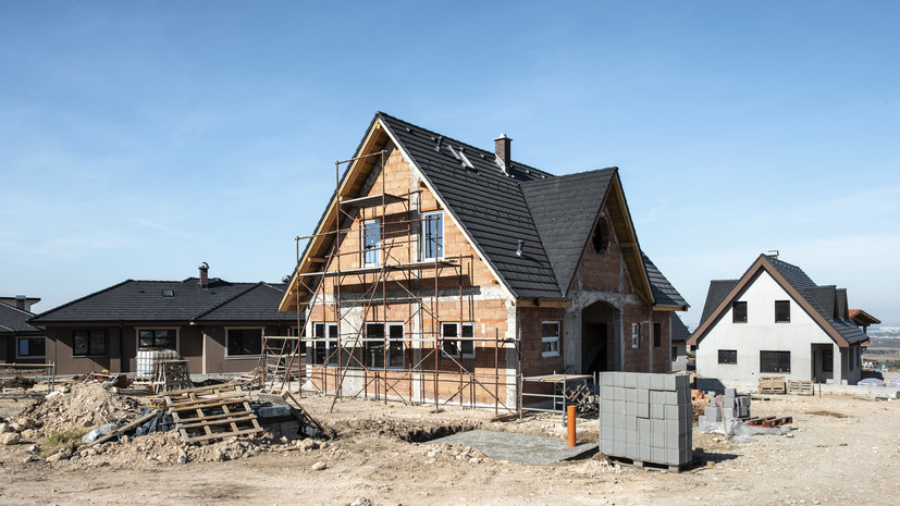 Мишустин призвал упростить для россиян строительство частных домов