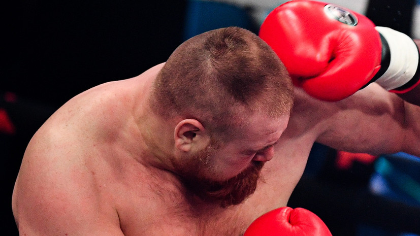 Дукаев победил Дацика на боксёрском турнире в Москве