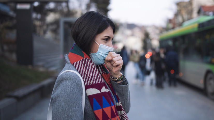 Инфекционист Поздняков назвал кашель и потерю обоняния симптомами подвида «омикрона» BA.2