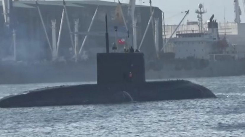 Экипажи подлодок ЧФ отработали на тренажёрах выход через торпедный аппарат