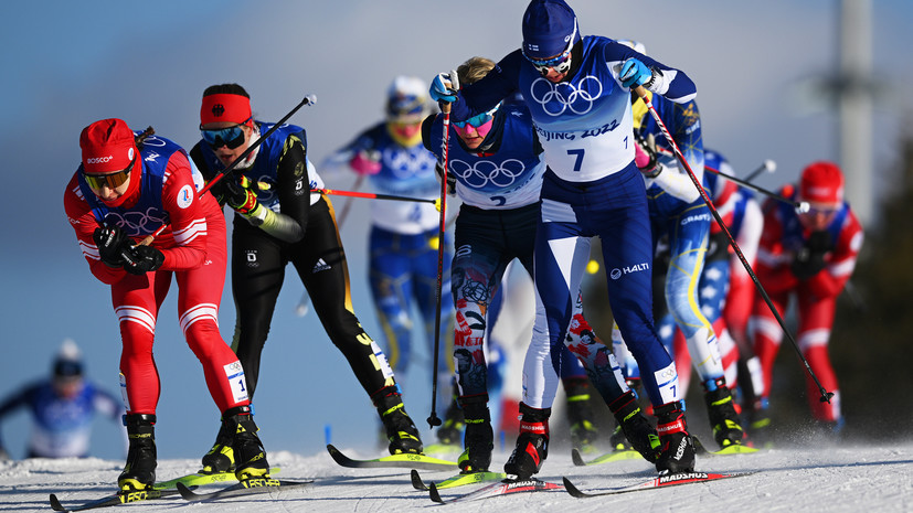 Непряева завоевала серебро в скиатлоне и принесла сборной России первую медаль на ОИ-2022