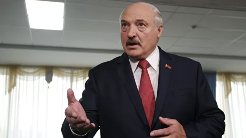 Лукашенко заявил, что Путин обещал ему присвоить звание полковника