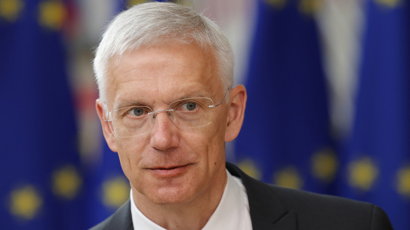 Премьер Латвии напомнил Макрону о важности поддержки Украины перед его визитом в Киев