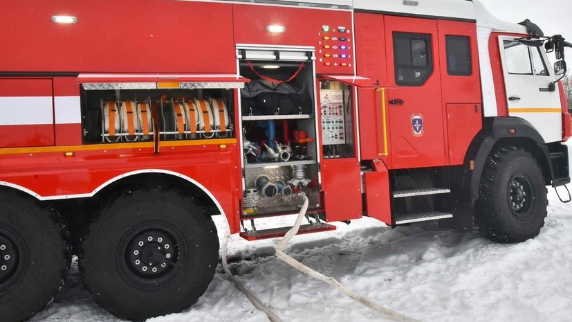 В Красноярске произошёл пожар на площади 700 квадратных метров на складе игрушек