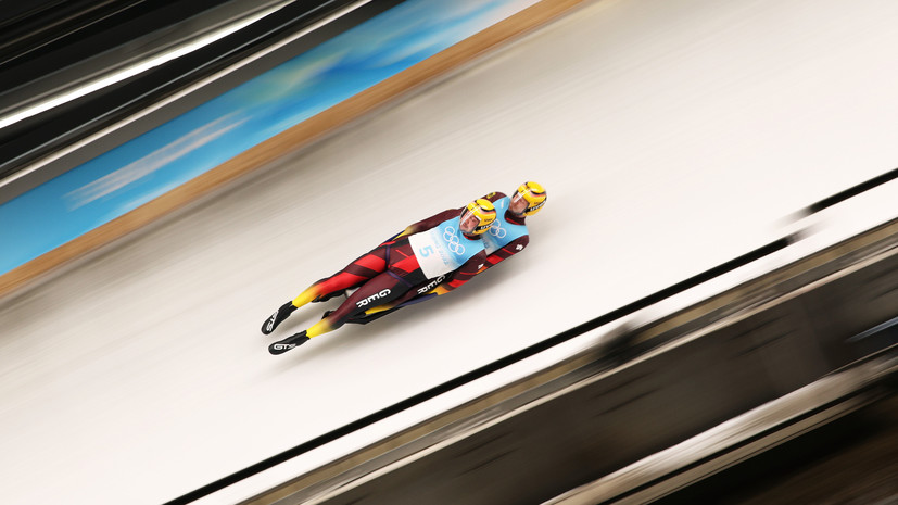 Немцы Вендль и Арльдт завоевали золото в соревновании саней-двоек на ОИ в Пекине