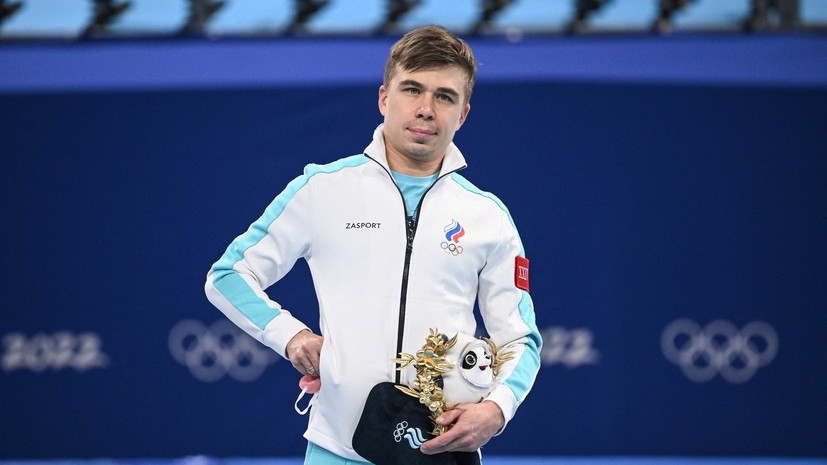 Бронзовый солдат: Елистратов второй раз подряд завоевал медаль Игр на дистанции 1500 метров в шорт-треке