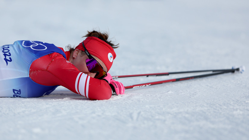 До слёз: Непряева уступила Пярмякоски 0,1 секунды в борьбе за бронзу лыжной гонки Игр на 10 км
