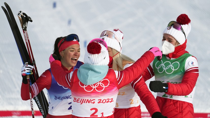 Ход королевы: как Степанова финишным рывком выиграла лыжную эстафету для женской сборной России