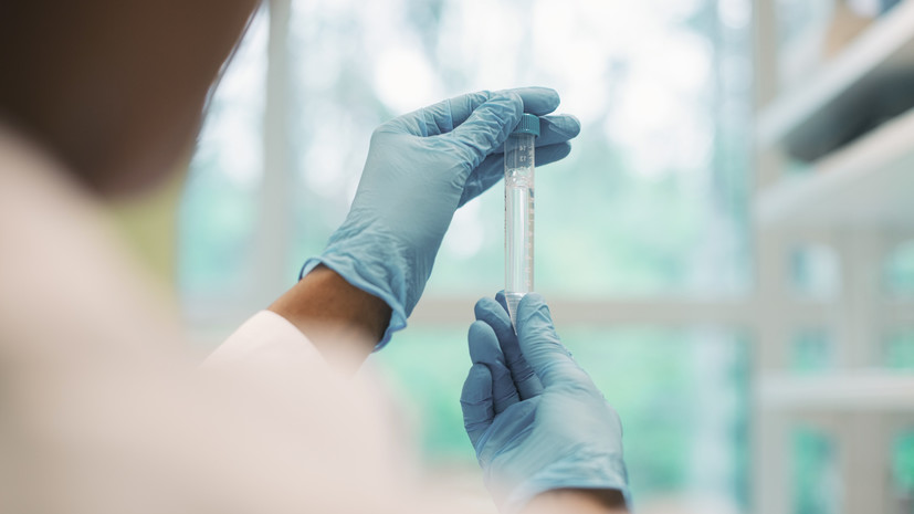 Вирусолог Волчков оценил вероятность обратного вытеснения «омикрона» «дельтой»