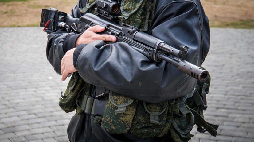 В ЛНР открыли ответный огонь по позициям ВСУ после гибели военнослужащего республики