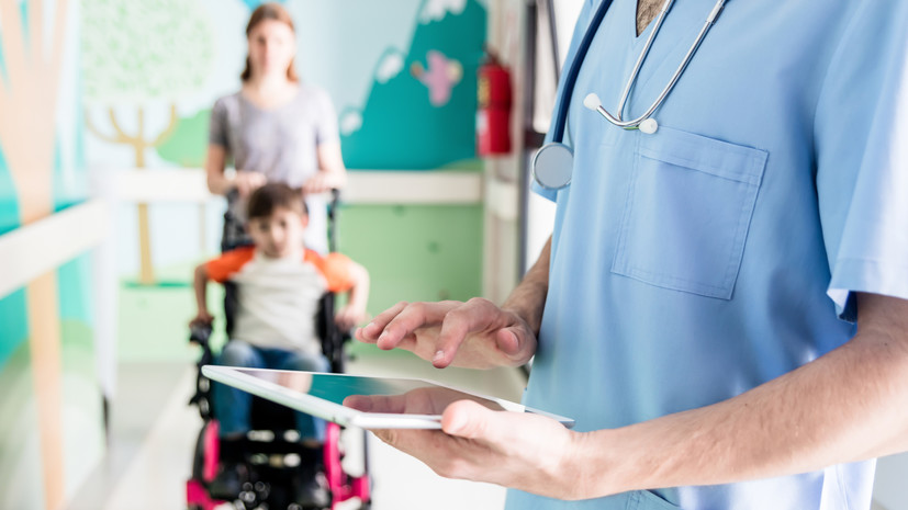 Депутат Фролова высказалась об идее бесплатного пребывания родителей и детей с ОВЗ в больницах