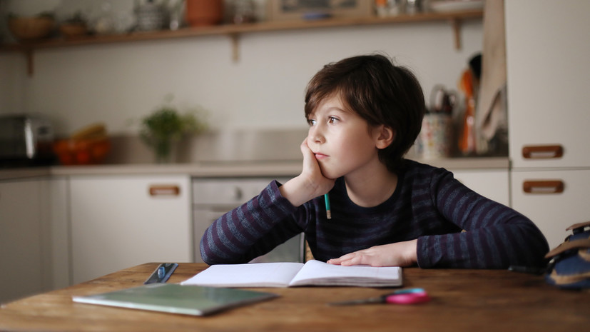 Опрос: 27% россиян заявили, что школьникам не нужно задавать домашние задания