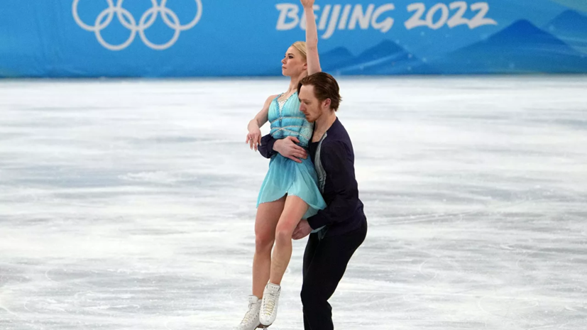 Тарасова и Морозов завоевали серебро среди спортивных пар на Олимпиаде