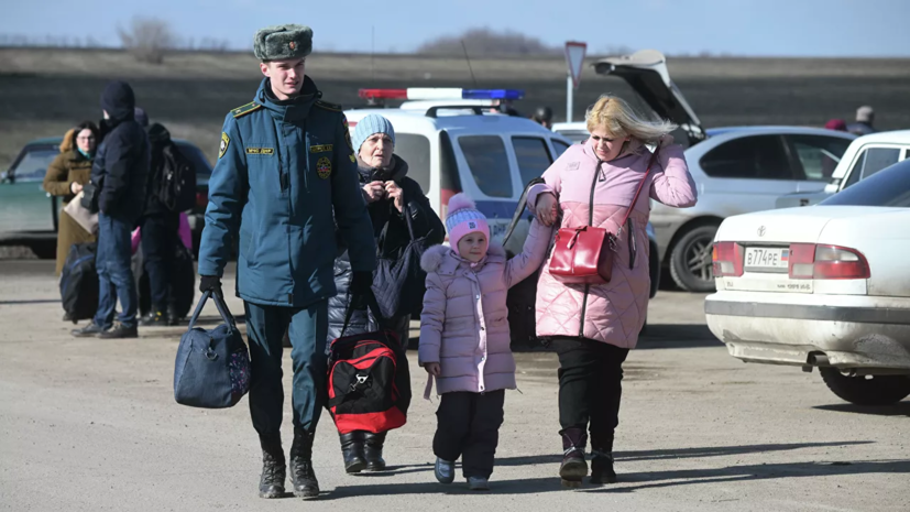 Границу ЛНР с Россией с начала эвакуации пересекли почти 34 тысячи человек