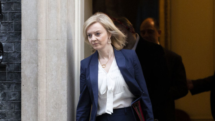 Глава МИД Британии Трасс назвала «самым жёстким» санкционный пакет против России
