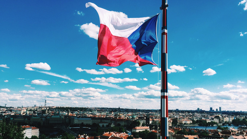 Власти Чехии отозвали разрешения на работу генконсульств России в Карловых Варах и Брно