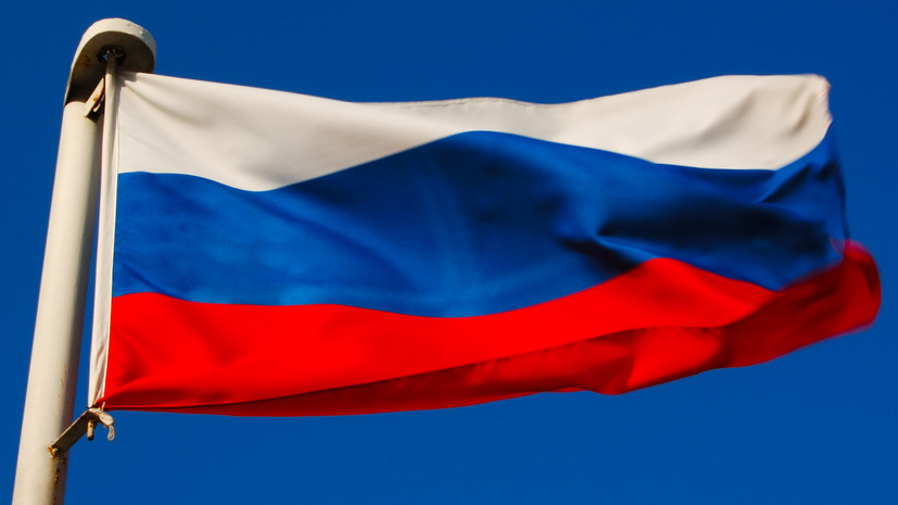 FIG запретила использование флага и гимна России на международных турнирах по гимнастике
