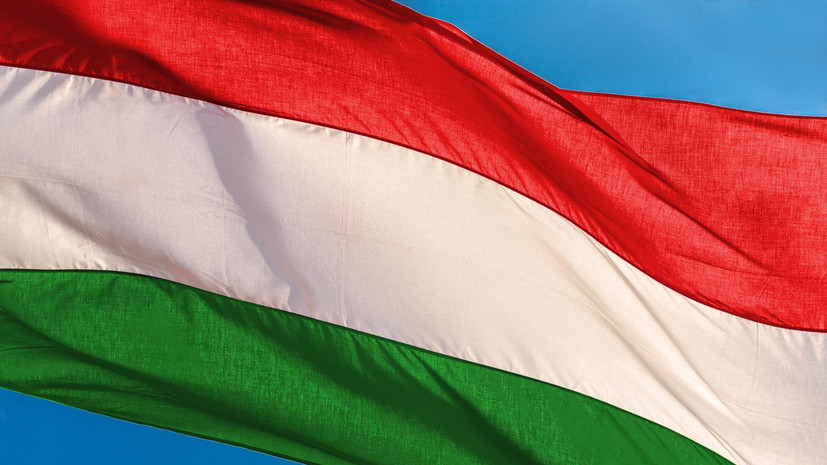 Венгрия приняла решение не поставлять Украине оружие и не направлять туда войска