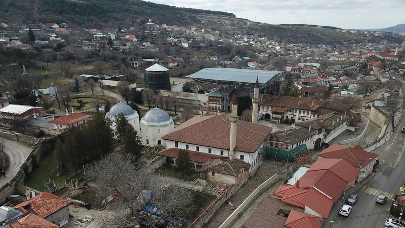 Аксёнов прокомментировал работы по восстановлению Ханского дворца в Бахчисарае