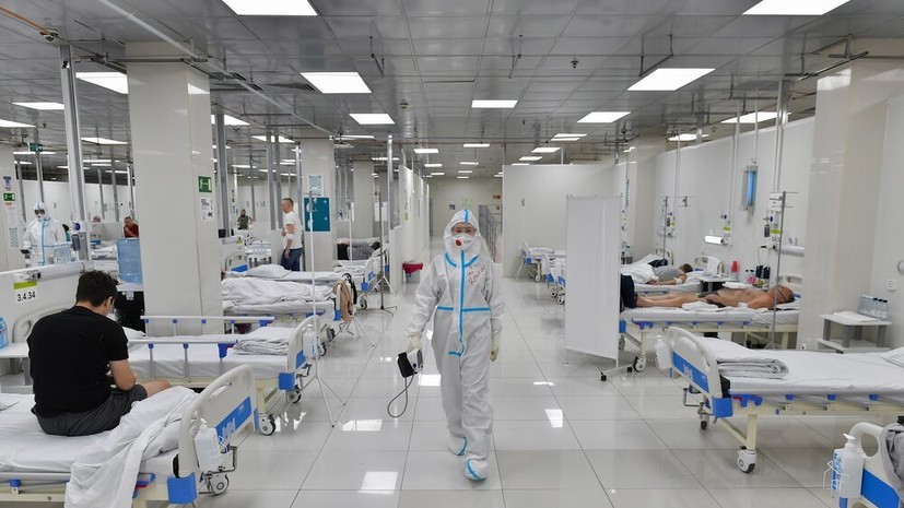 В России за сутки госпитализированы 8242 человека с коронавирусом