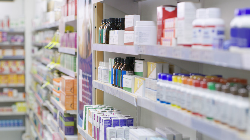 В Минпромторге заявили о годовом запасе лекарств в России