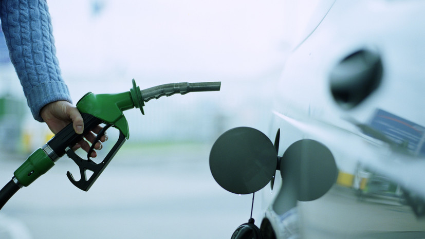 В ФАС высказались о ситуации с розничными ценами на топливо в России