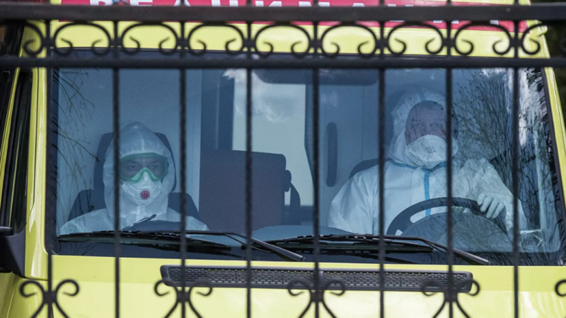 В Свердловской области выявили 2,2 тысячи случаев COVID-19 за сутки