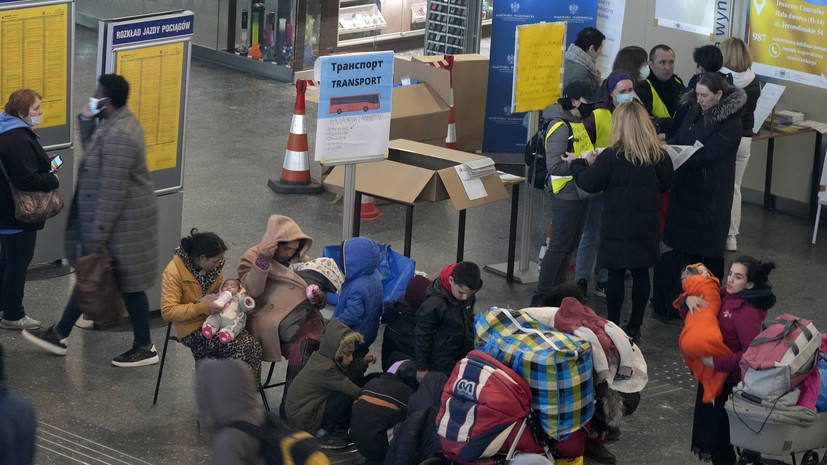 Польша получила просьбу Германии приостановить отправку поездов с украинскими беженцами