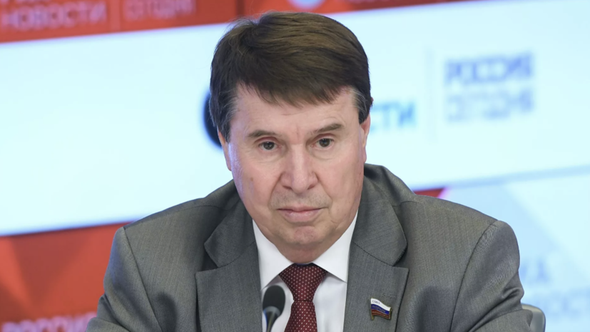 Сенатор Цеков осудил позицию МИД Словакии по ситуации с мемориалами советским воинам