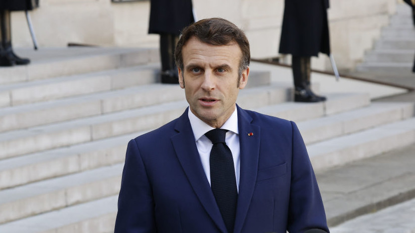 Макрон заявил о планах провести телефонные переговоры с Путиным в ближайшие часы
