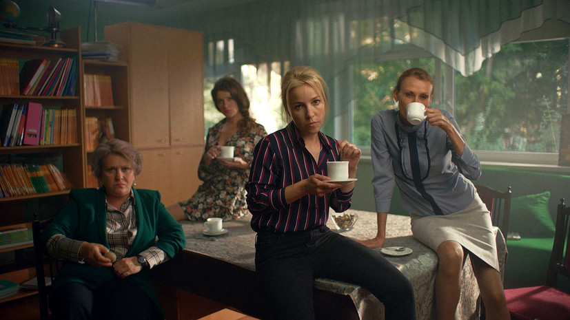 Актриса Комиссарова рассказала о своей героине в сериале «Училки в законе»