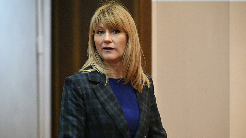 Журова поддержала идею о введении потолка зарплат для молодых футболистов