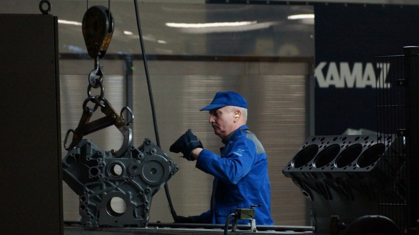 Правительство России рассмотрит меры поддержки автомобильной отрасли