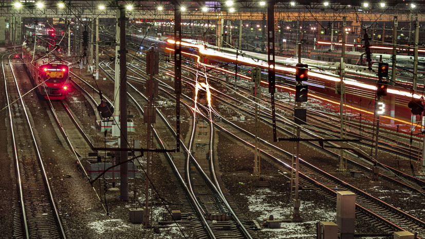 Матвиенко намерена поднять вопрос о работе частных операторов на железной дороге