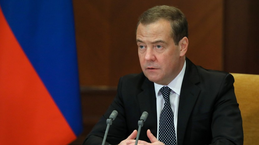 Медведев заявил о безразличии США к судьбе других стран