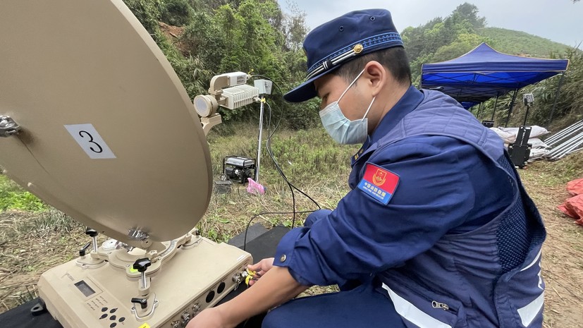 На месте крушения Boeing на юге КНР найдены останки людей