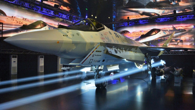 «Серьёзные боевые возможности»: какие технологические новации воплощены в российском самолёте Checkmate