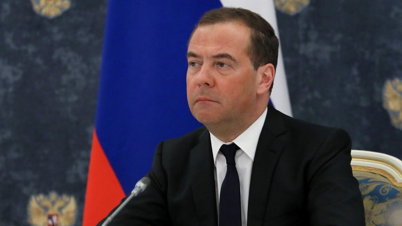 Медведев: европейские политики используют русофобию для достижения внутриполитических целей