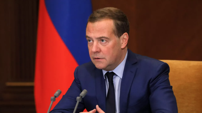 Медведев: поведение МОК в отношении паралимпийцев — это уродство и хамство