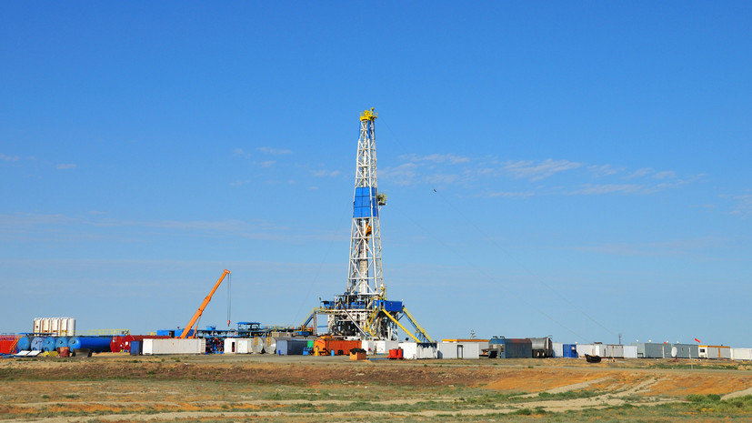 В Казахстане сообщили о возможном сокращении нефтедобычи на 1,3 млн т до конца апреля