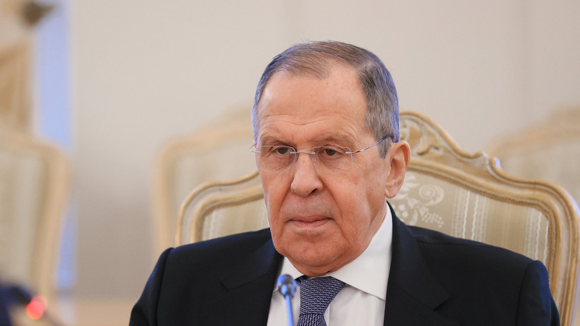 Лавров и Макей обсудили противодействие санкционному давлению Запада