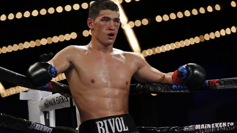 WBA отказалась лишать чемпионского титула Бивола, бой с Альваресом состоится