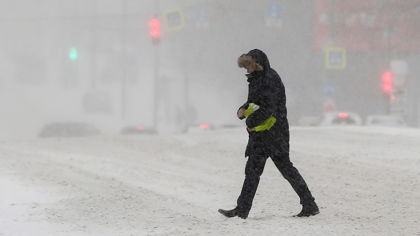 Прокат электросамокатов в Москве приостановили из-за непогоды