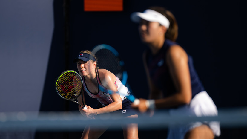 Александрова в паре с Чжаосюань вышла в полуфинал турнира WTA в Майами