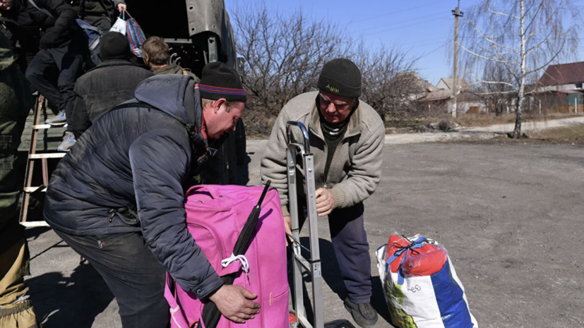 Российские военные за сутки эвакуировали из Мариуполя более 3 тысяч человек