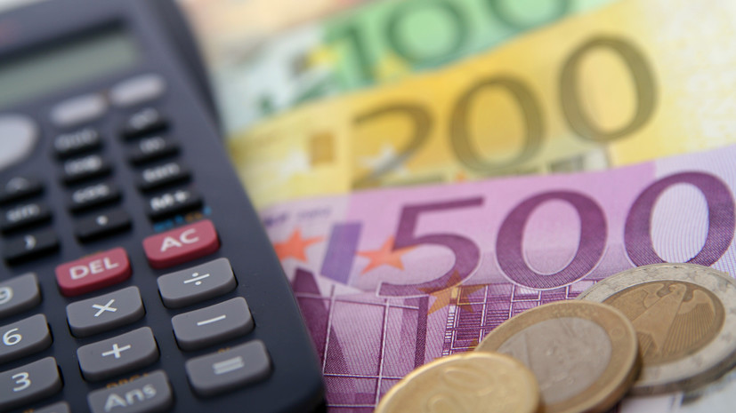 Курс евро в ходе торгов на Мосбирже опускался ниже 88 рублей впервые с 21 февраля