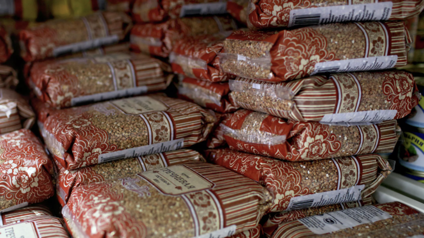 В Минпромторге заявили о снижении ажиотажного спроса на гречку в России