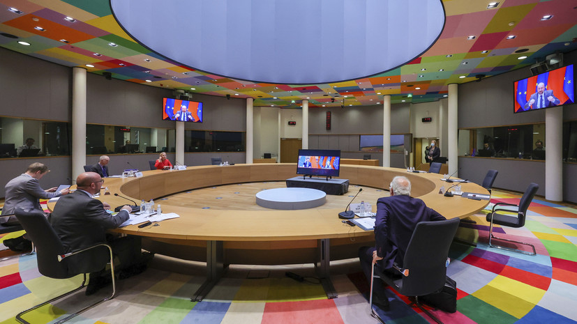 Си Цзиньпин призвал мир способствовать диалогу России и Украины