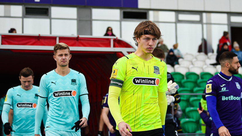 Мостовой: Сафонов — хороший вратарь, но €40 млн за него много