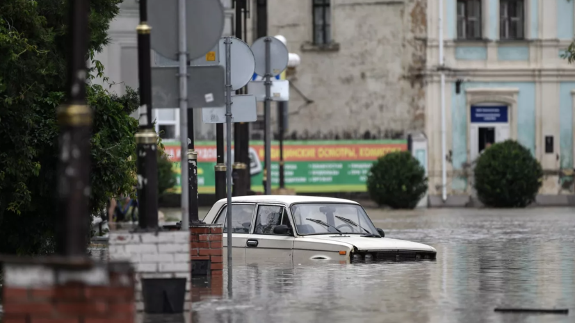 Кабмин выделит 1,7 млрд рублей на ремонт домов в Крыму после наводнения
